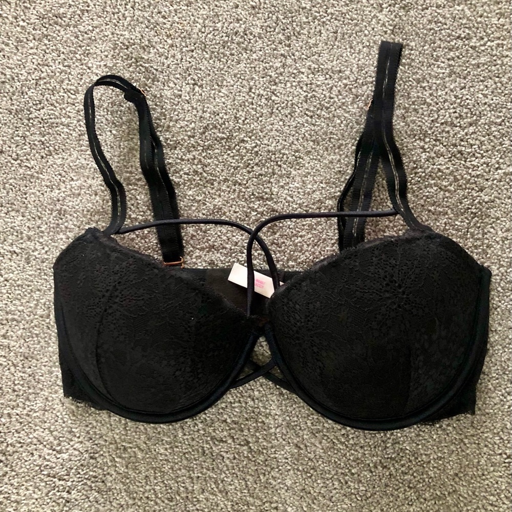 Victoria’s Secret PINK Date Push Up Bra